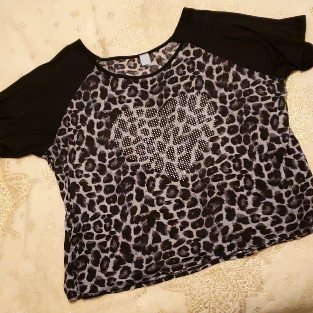 Black/White Leopard Print with Rhinestone Heart Center